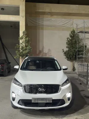 Used Kia Sorento in Hebron