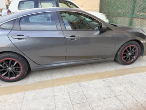 2021 Honda Civic DX Sedan for Sale in Excellent Condition with GCC Specs