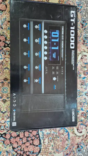 Boss gt-1000