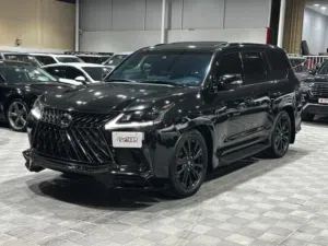Lexus LX 570 Black Edition S