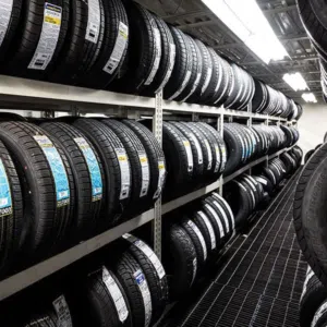 Selling tires at wholesale prices and rimsاطارات