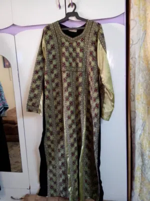 اثياب مطرزه