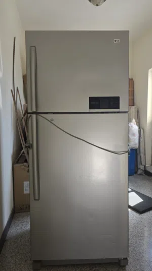 LG FRIDGE  (URGENT SALE)