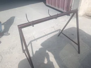 معلق تقطيع اللحم