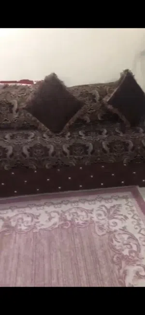 طقم كنب بحالة جيدة