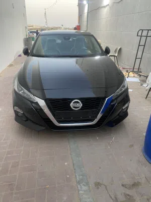 2020 Nissan Altima SR
