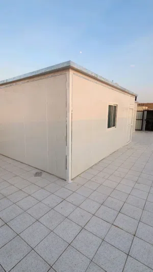 مظلات وسواتر وهناجر غرف بنل وشبابيك وابواب وألمنيوم وجميع ما تحتاجو من اعمال الحدادة