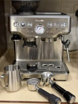ماكينة قهوة Breville Barista Express