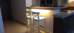 2 Bar stool with backrest in white