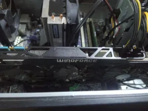 موجود كيسه core i7 جيل سابع مع رام 8 مع ssd 256 Samsung HDD 500 مع كارت nevedia GTX 770 2g