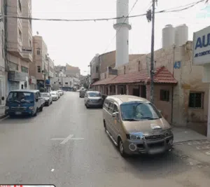 محل تجاري مميز للبيع بقرب من مدرسة و مسجد