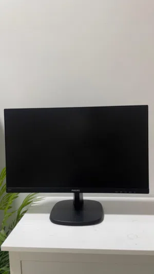 شاشة Philips جيدة و ممتازة للعب