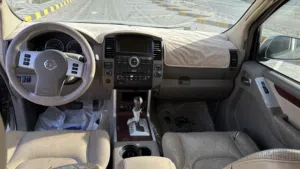Used Nissan Pathfinder in Al Dakhiliya