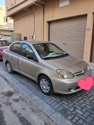 تايوتا ايكو 2004