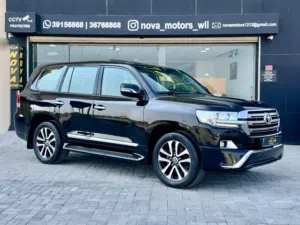 2017 Toyota land cruiser GXR V8