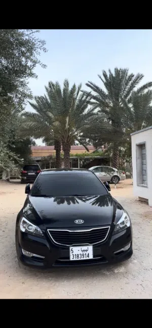 Used Kia Cadenza in Tripoli