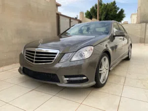 مرسيدس بنز بكلاوه ساحلية E550 محرك V8 550 سياره درررررجه اولي لون جميل استيراد امريكي جمرك رسالة مفت