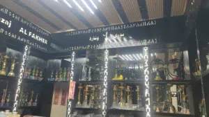 احمد الرحبي تفيذ اعمال التخشيب الديكور والزجاج