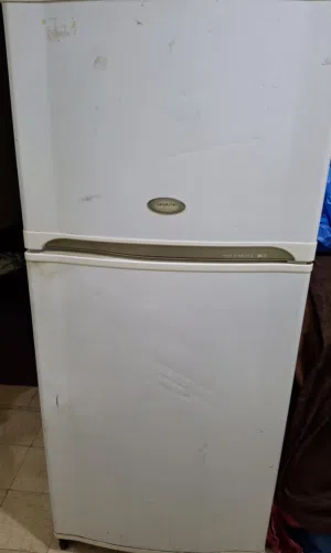 ثلاجه شارب  للبيع
