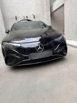 مرسيدس EQE 350 2022 مميزة جدا ممشى قليل