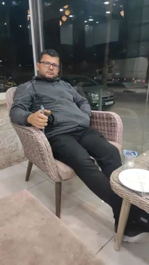 طارق عيسى موسى طميزه 