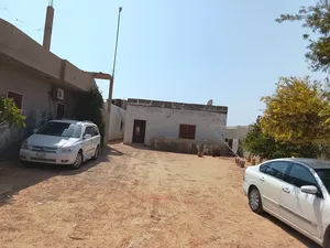 Residential . 1000 m2 . Landlord0