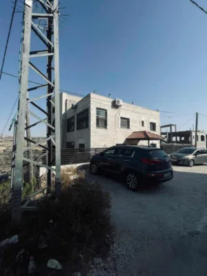 300 m2 4 Bedrooms Townhouse for Sale in Ramallah and Al-Bireh Al Mazra'a Al Gharbiya