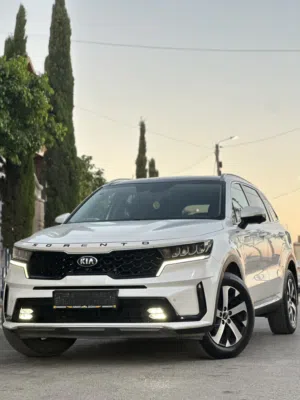 Used Kia Sorento in Hebron