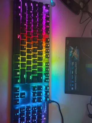 HyperX QuadCast - USB Condenser36005 Ryzen كامل للبيع Setup PC Gaming 165Hz ASUS 20