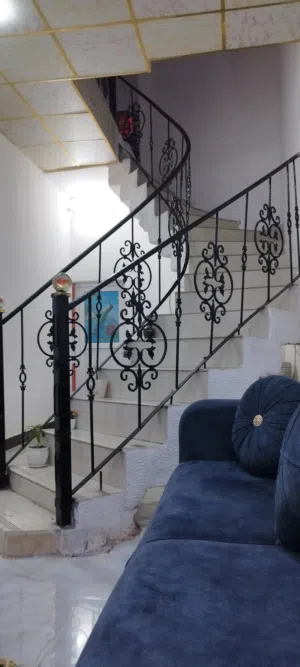 بيت مساحة 130متر طابقين