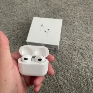 Apple Airpods Gen 4 Wireless