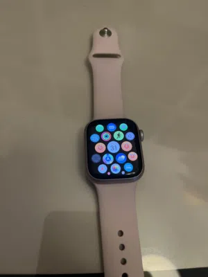 Apple series 9 amazing condition  41mm With charger original  And 2 bands