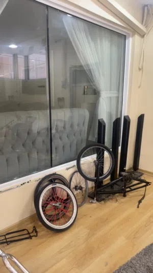 للبيع اغراض سيكل ويا سكان ابو حديدتين ويا الرقبه