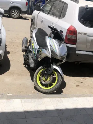 يماها ايروكس 155 /2019 للبيع الموطو ربي يبارك عيبها بدايت كرونه بس الباقي عشرات