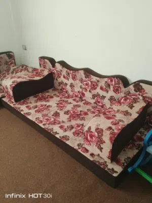 فراش عربي استخدام بسيط قياس 4*4*4 ارتفاع 12 للبيع الموقع ابو نصير