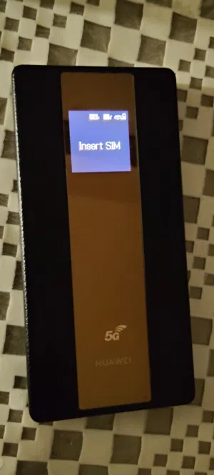 للبيع راوتر هواوي Huawei 5G WiFi Pro مفتوح على جميع الشركات والشبكات كالجديد