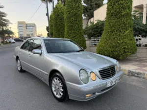 مرسيدس E200 2001 فل كامل بحاله الوكاله