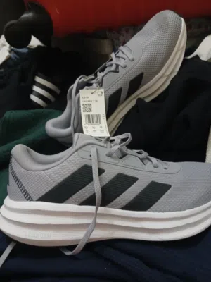 Adidas shoes for sale new  كوتشي اديداس جديد اللون الرمادي