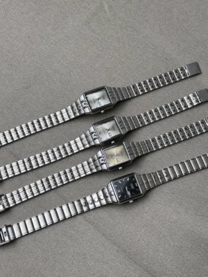 ساعات ستزن مخزنه للبيع عاجل