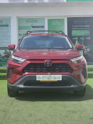 تويوتا رافور موديل 2024 فئة XLE وارد أمريكي بحادث جداً بسيط وممشى قليل لاتفوت الفرصه وبادر با الحجز