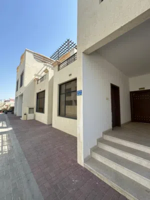 400 m2 5 Bedrooms Villa for Rent in Muscat Al Khoud