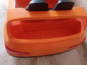 سياره صغيره شحن بحالة الوكالة شغاله فحص معها شاحنها الأصلي بطاريتها جديده بتخزن شحن 9 ساعات كل اضويت