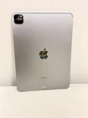 Apple iPad pro 4 128 GB in Al Dakhiliya