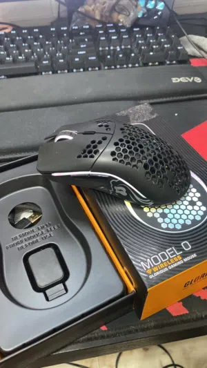 GLORIOUS model o ( wireless ) - ( USED )