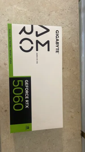 كرت شاشه 5060 جديد معى كارتونه سبب البيع ياني واحد ثاني هديه و هذا ماحتاجه كرت شاشه جديد مب مستعمل.