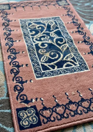 طاقم غرفه نوم يتكون من قطعه كبيره وملحق قطعتين صغار