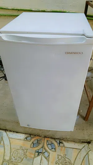 ثلاجه صغيره نضيفه ضمان سبوع
