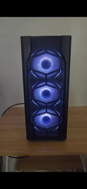 pc للبيع السعر 300000 الف