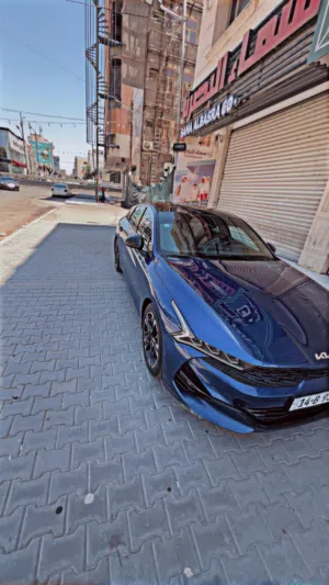 Used Kia K5 in Basra