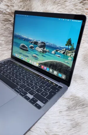 MacBook Pro 2020 16gb ram 512gb ssd Touch Bar & I'D macOS Tahoa 26.4 4type C ports Orignal charger